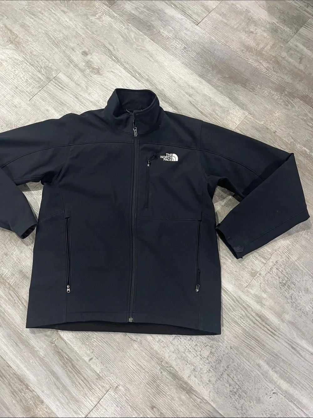 The North Face Men's Black Performance Softshell Jacket medium